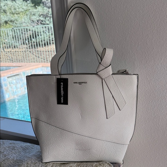 KARL LAGERFELD WHITE BOW FLORAL EMBOSSED BRAND NEW TOTE PURSE - Picture 2 of 11